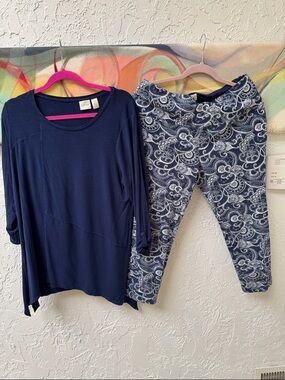 Navy Blue Paisley Leggings - Women's Comfortable Knit Pants with navy tunic top